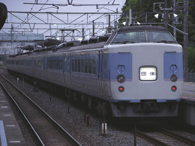 松本運転所M13編成